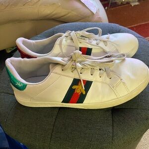 Gucci theme White Sneakers with Red and Green Stripe